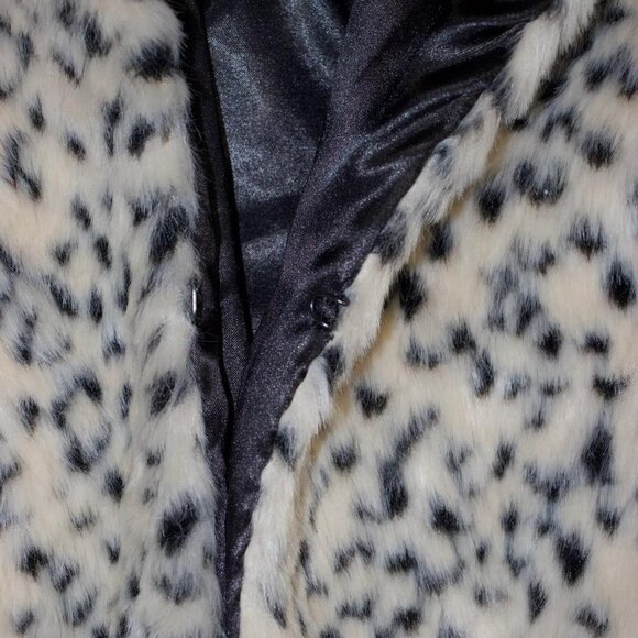 Wilder' White Leopard Cheetah Print Faux Fur Jacket NWOT Small - Picture 5 of 7